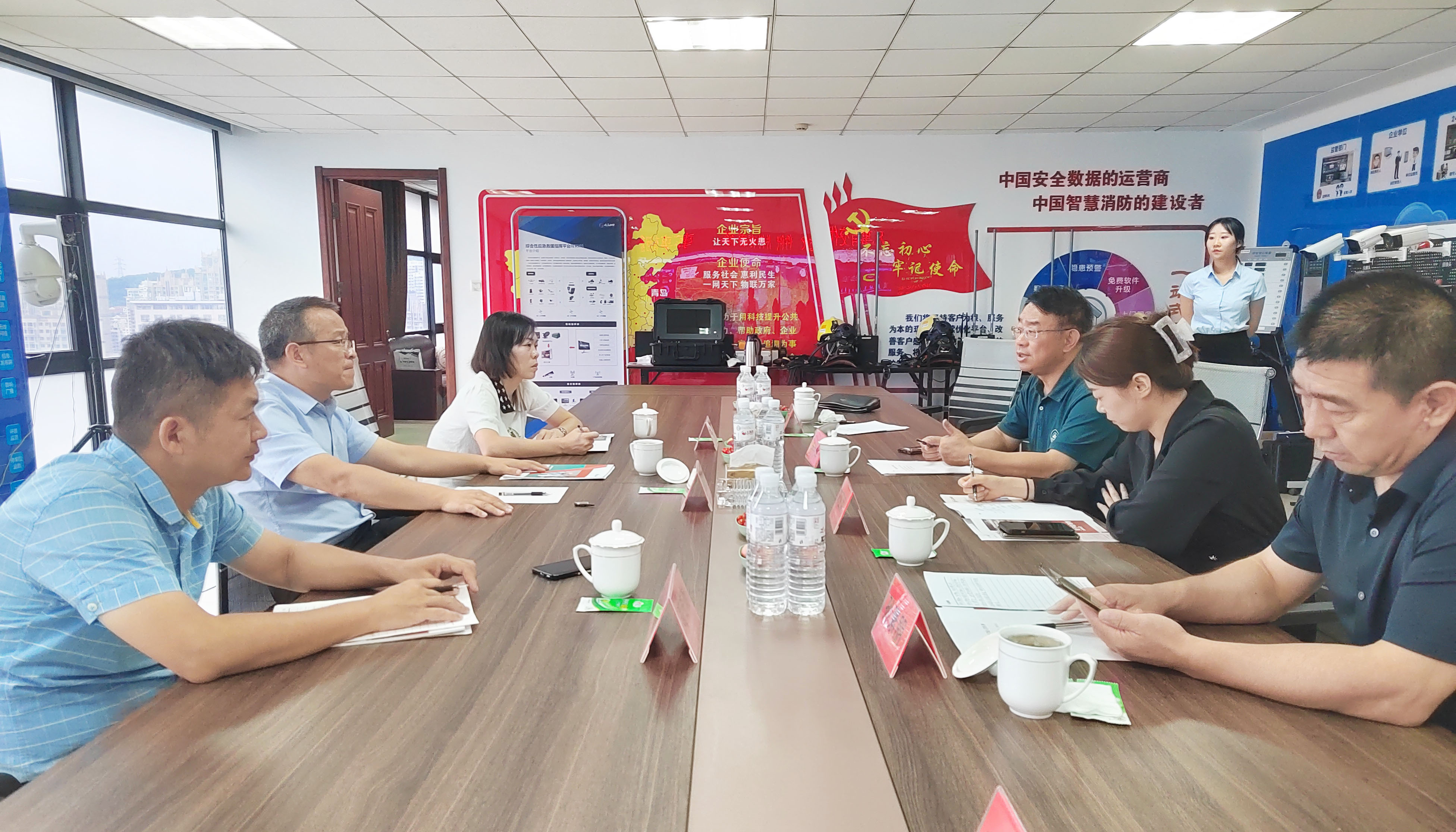 广西柳州市民政局领导一行莅临峻海物联考察调研