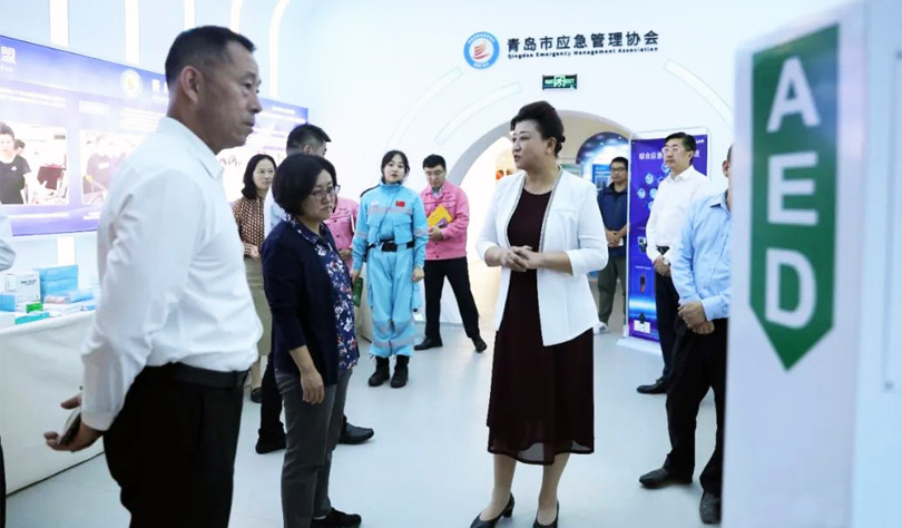 应急管理部袁艺一行莅临青岛市应急协会考察指导