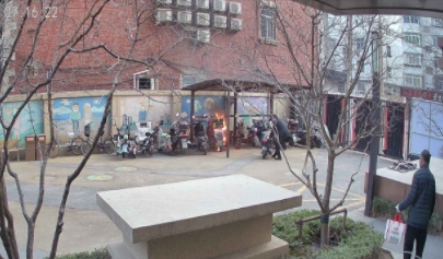 电动车棚起火 “火焰识别”摄像机秒级响应化险为夷